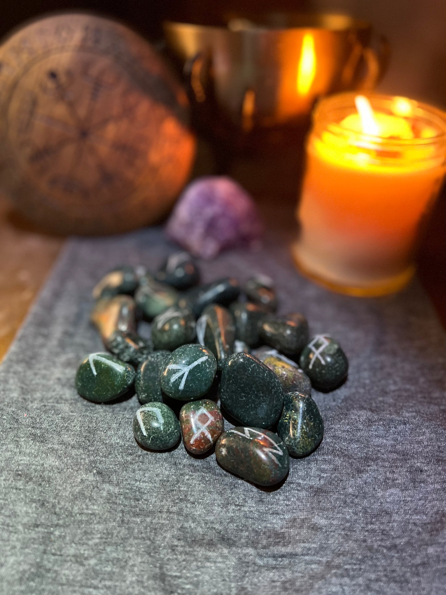 Bloodstone Rune Set